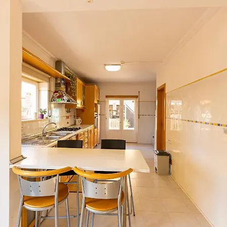Ostello Pineapple Surf House Atouguia Da Baleia
