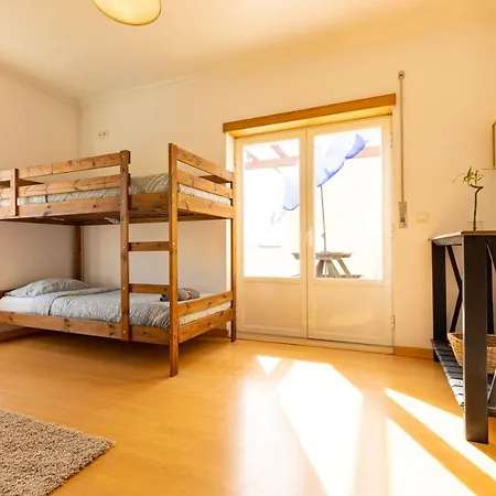 Pineapple Surf House