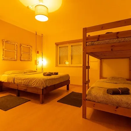 Pineapple Surf House * Atouguia da Baleia