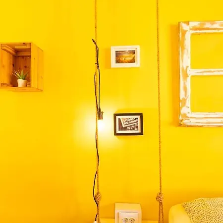 Pineapple Surf House אנטוגויה דה באלייה