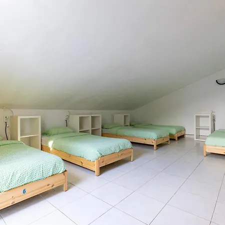 Hostel Pineapple Surf House Atouguia da Baleia