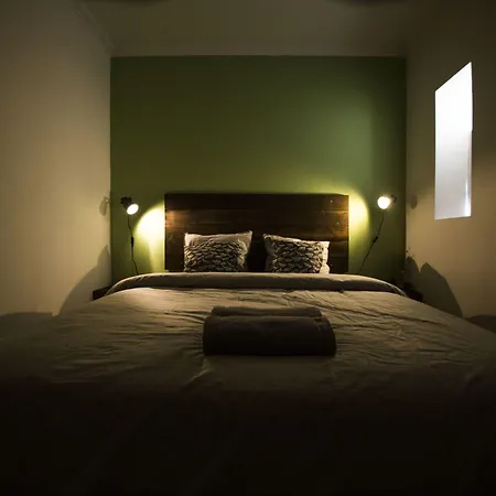 Pineapple Surf House אנטוגויה דה באלייה