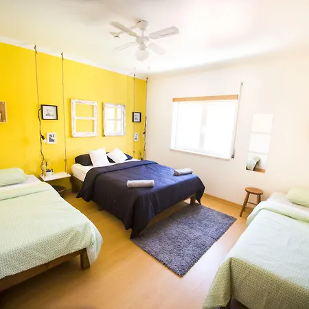 Pineapple Surf House אנטוגויה דה באלייה