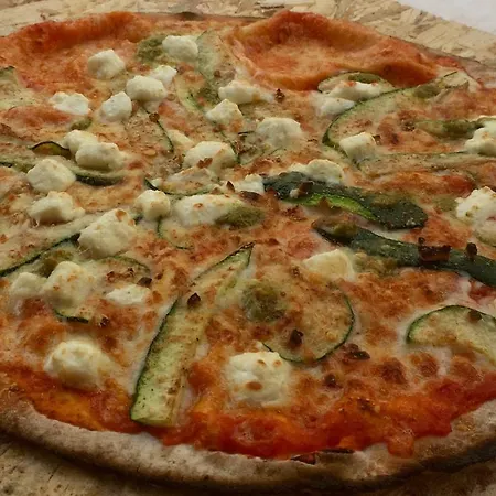 Pineapple Surf House אכסניה