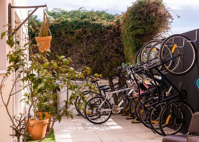 ホステル Pineapple Surf House *