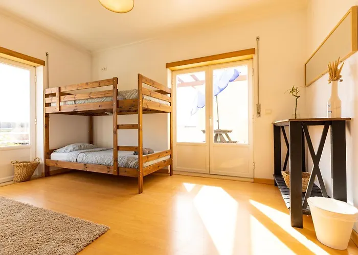 Pineapple Surf House