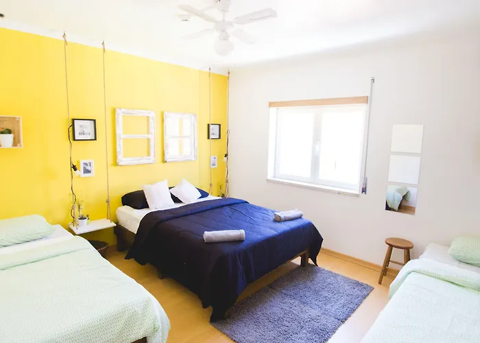 ホステル Pineapple Surf House *