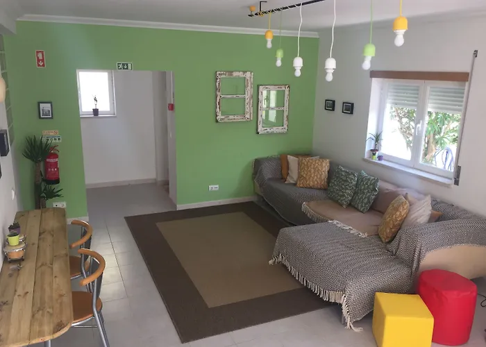 Pineapple Surf House * Atouguia da Baleia