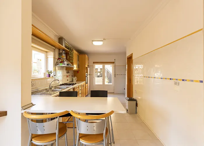 Pineapple Surf House ホステル