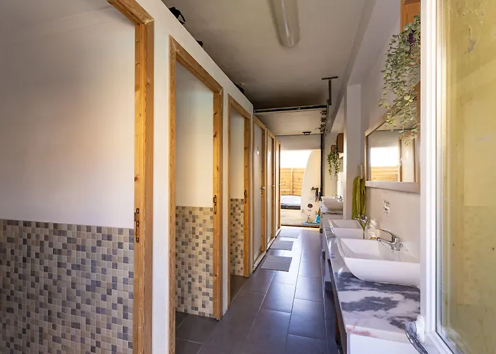 Hostel Pineapple Surf House Atouguia da Baleia