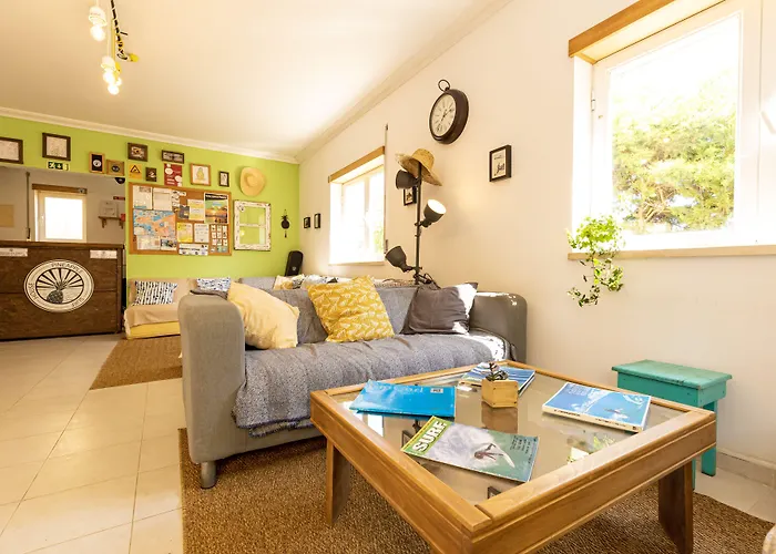 Pineapple Surf House ホステル